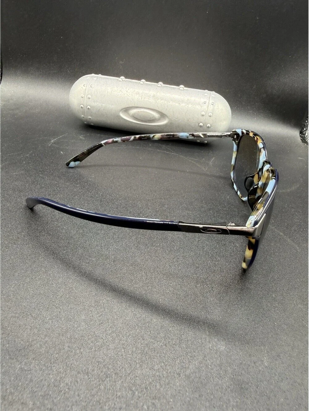 Oakley Ringer Navy Blue Mosaic w/Black Gradient Lenses oo2047-05